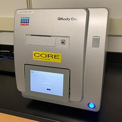 close up image of the QIAcuity digital PCR